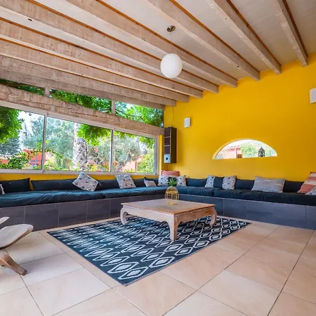 Del Cavalier Oda ve Kahvaltı 4*