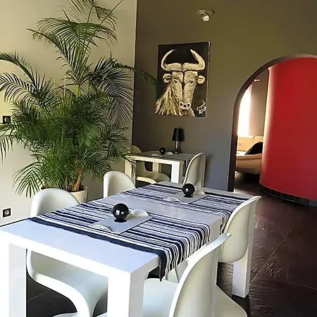 Del Cavalier Oda ve Kahvaltı 4*